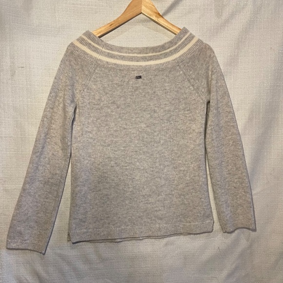 Escada Sport Grey cashmere top - Picture 2 of 8